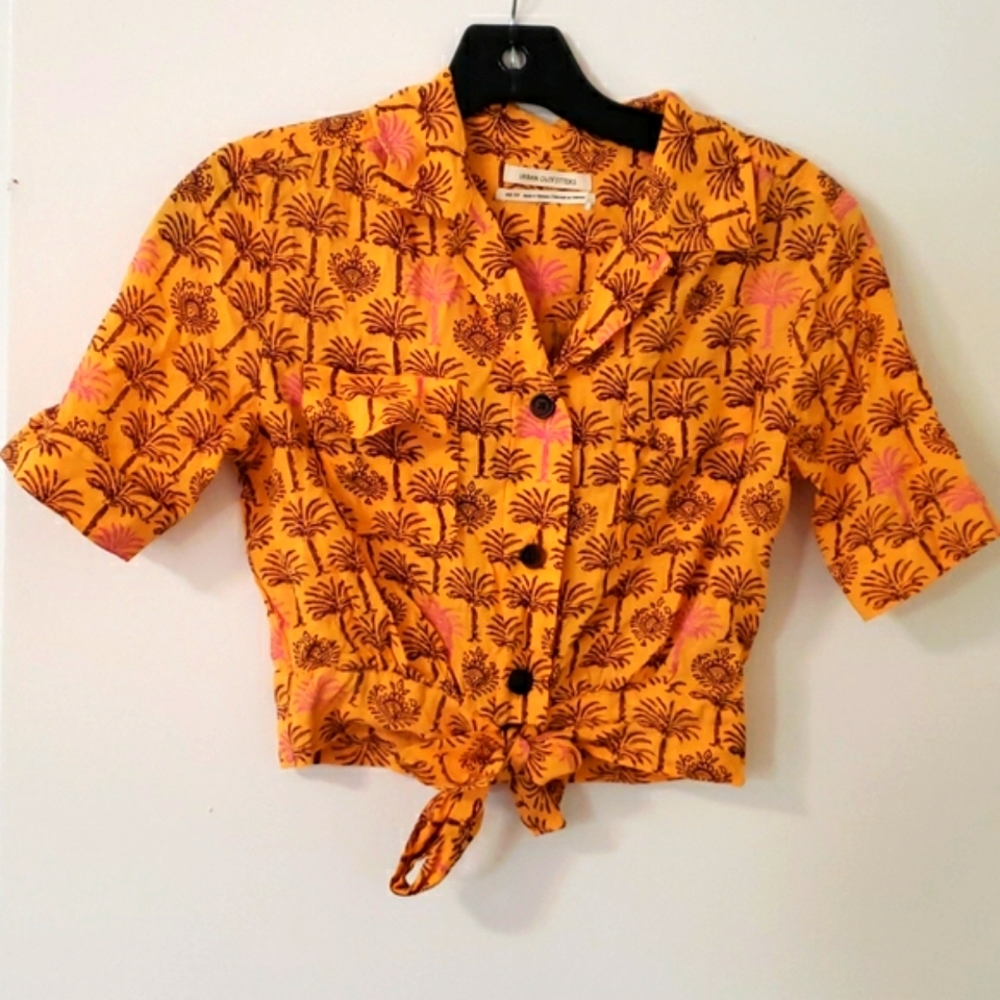 NWOT urban outfitters vintage look top, xs